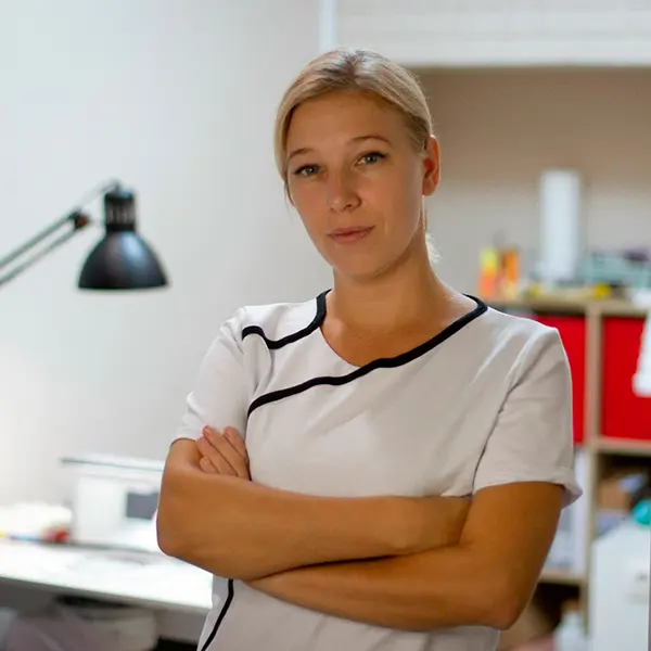 Мастер маникюра